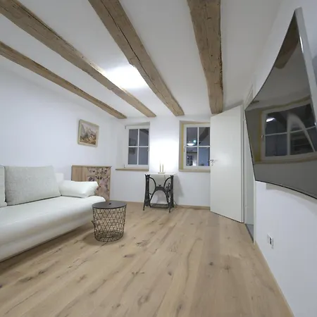 Moderner Altstadt-Diamant Buchen  Exterior photo